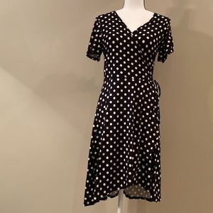 NWT polka dots knit dress. Size L juniors